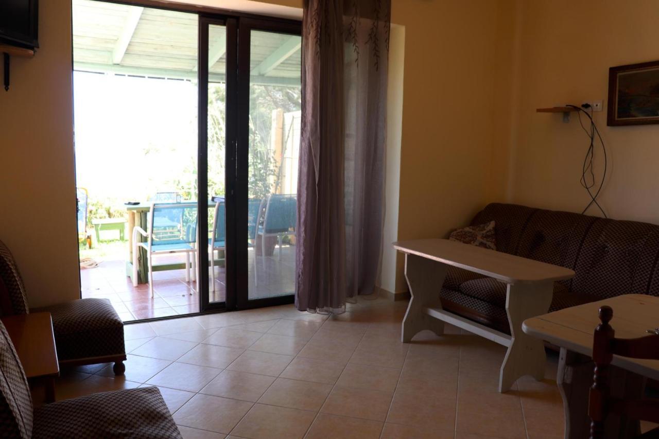 Marco Villa Triopetra Exterior photo